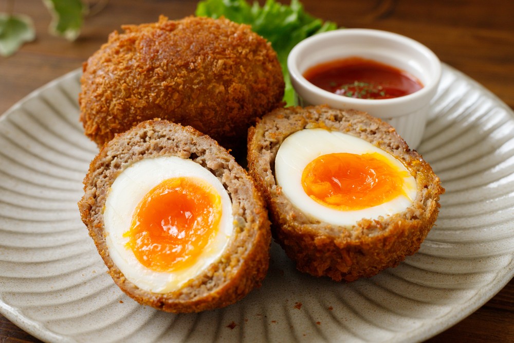 XL Christmas Scotch Egg